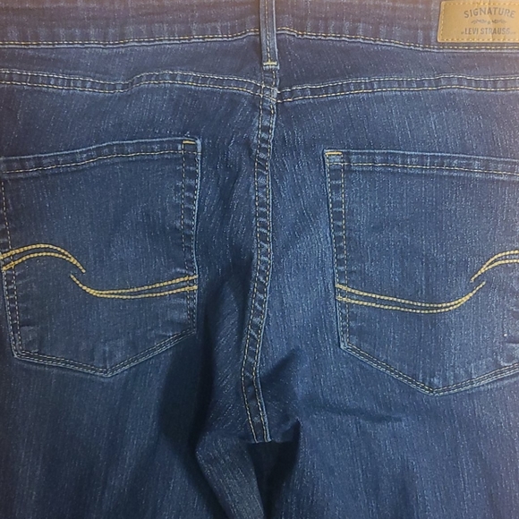 Signature Levi Strauss (Boot Cut) - Picture 3 of 4